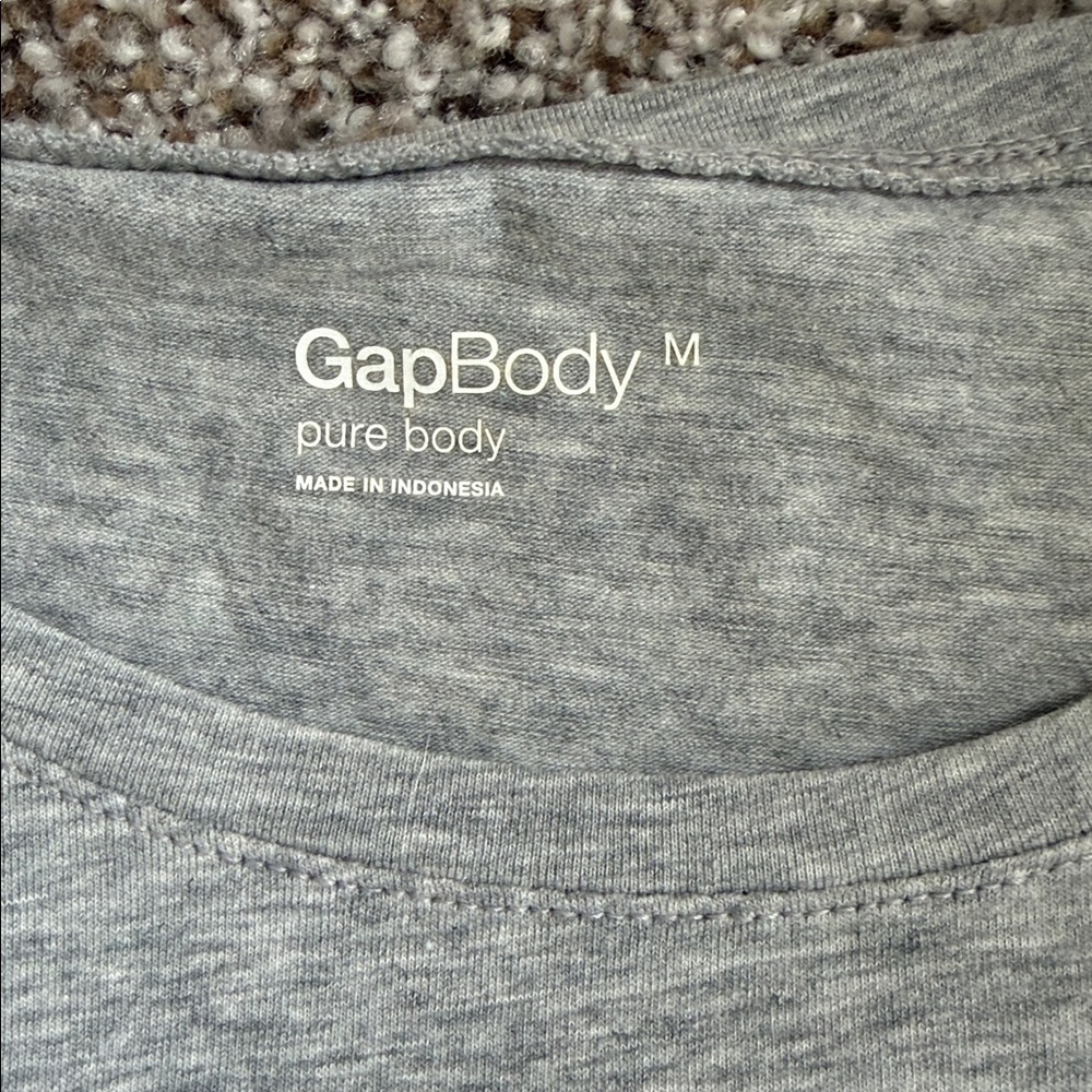 Gray Long Sleeve Women's Top - Picture 5 of 6